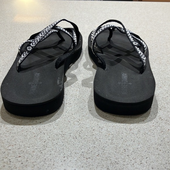 Minnetonka Black&White Thong Sandals Women’s size 10 - Picture 5 of 10